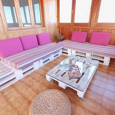 Chalet Domingo & Lola's Corner *